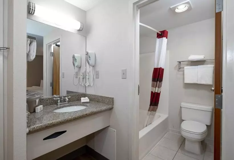 Otel Red Roof Inn Clifton Park