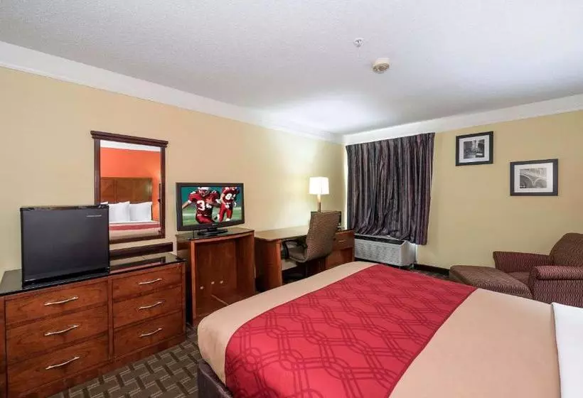 Отель Red Roof Inn & Suites Madison, Ga