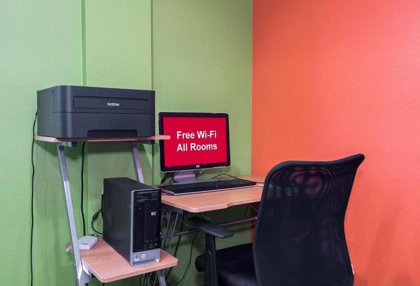 ホテル Red Roof Inn & Suites Madison, Ga