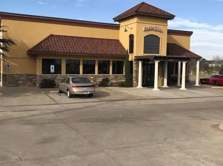 Отель Rodeway Inn