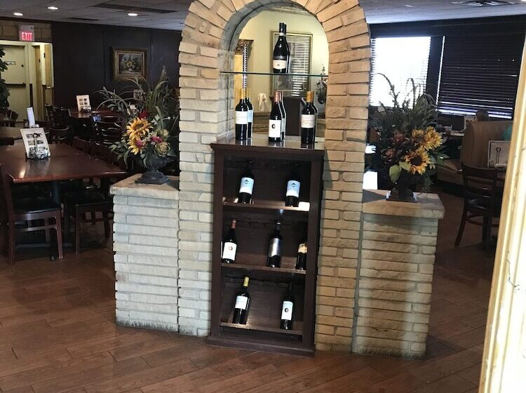 فندق Rodeway Inn