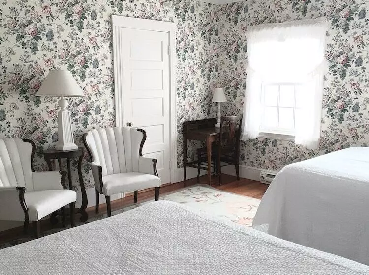 ホテル The Colony