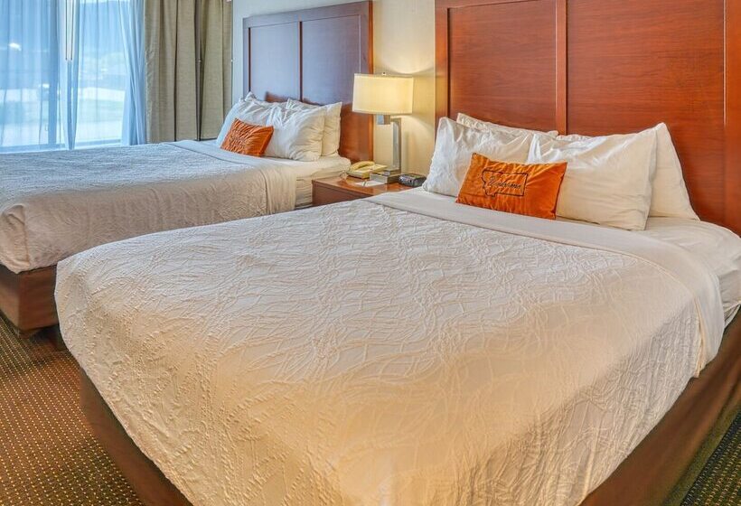 فندق Yellowstone River Inn & Suites