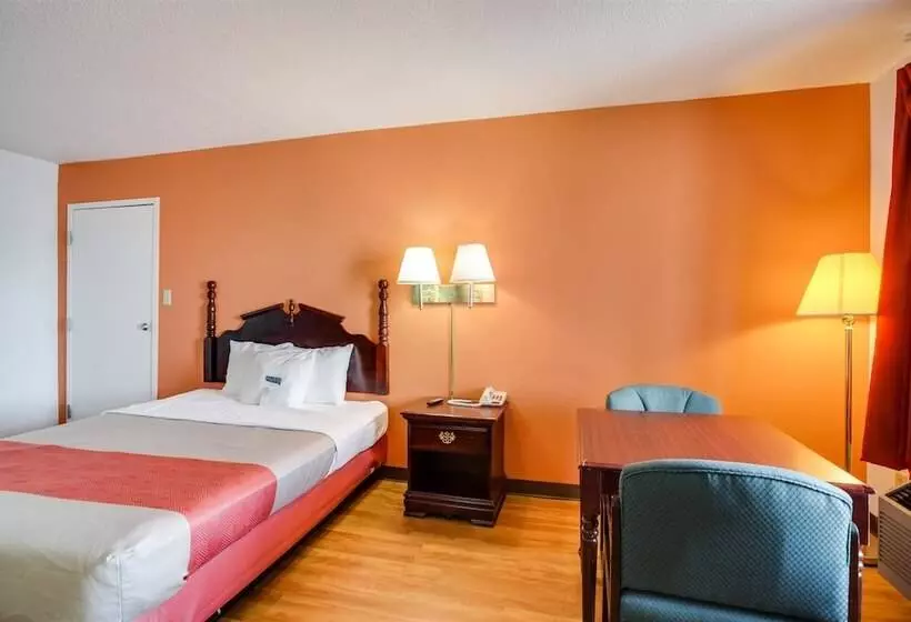 Motel 6white House, Tn