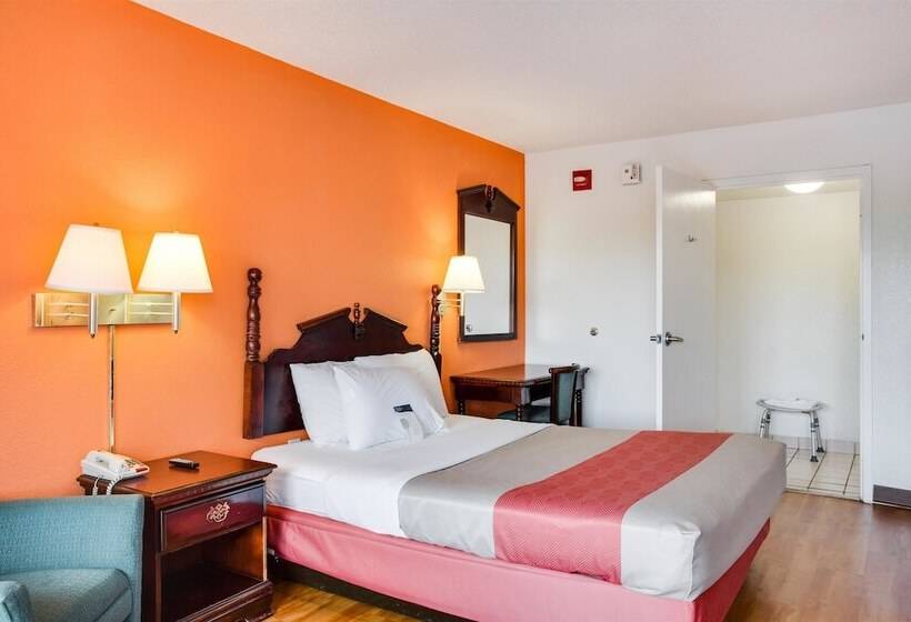 Motel 6white House, Tn