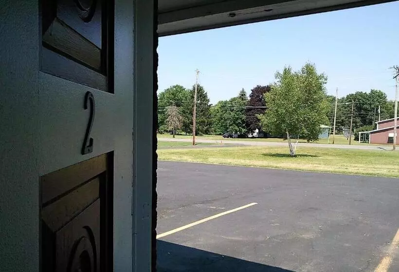 汽车旅馆  Colonial Inn Mercer Grove City