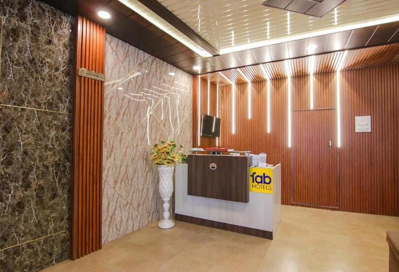 הוסטל Fabhotel Vijay Palace