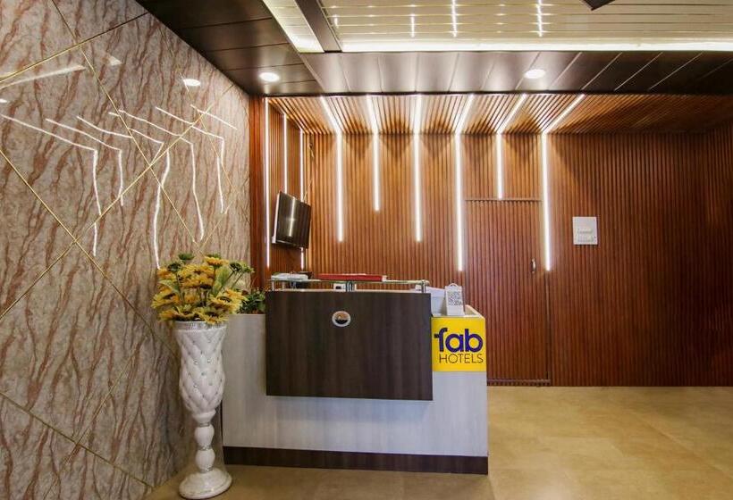 הוסטל Fabhotel Vijay Palace