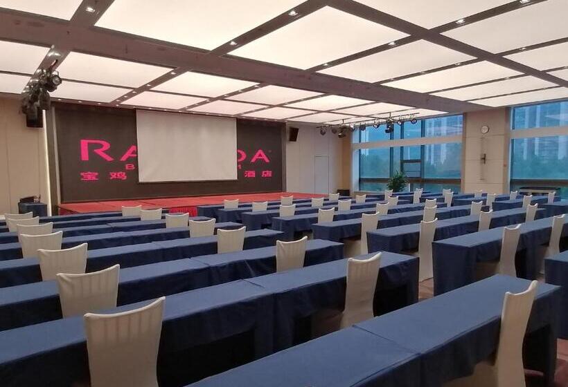 فندق Ramada By Wyndham Baoji Jintai