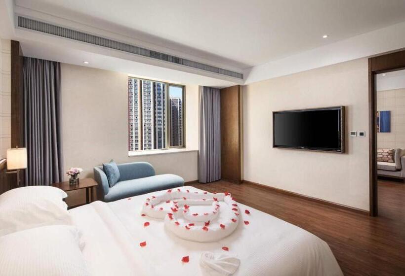 فندق Ramada By Wyndham Baoji Jintai