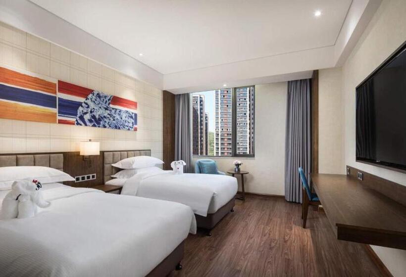 فندق Ramada By Wyndham Baoji Jintai