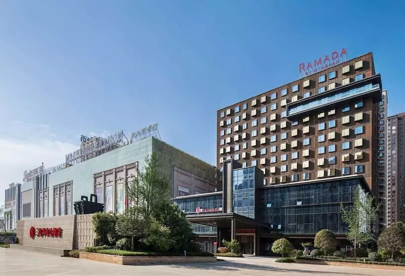 ホテル Ramada By Wyndham Baoji Jintai