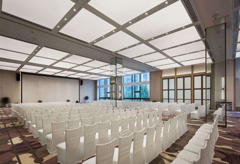 فندق Ramada By Wyndham Baoji Jintai