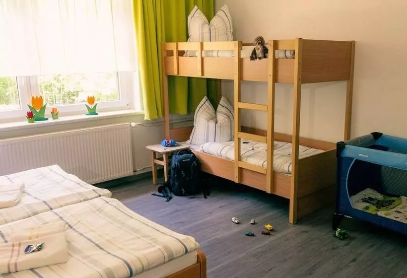 Retkeilymaja Gästehaus Am Oberlausitzer Dreieck