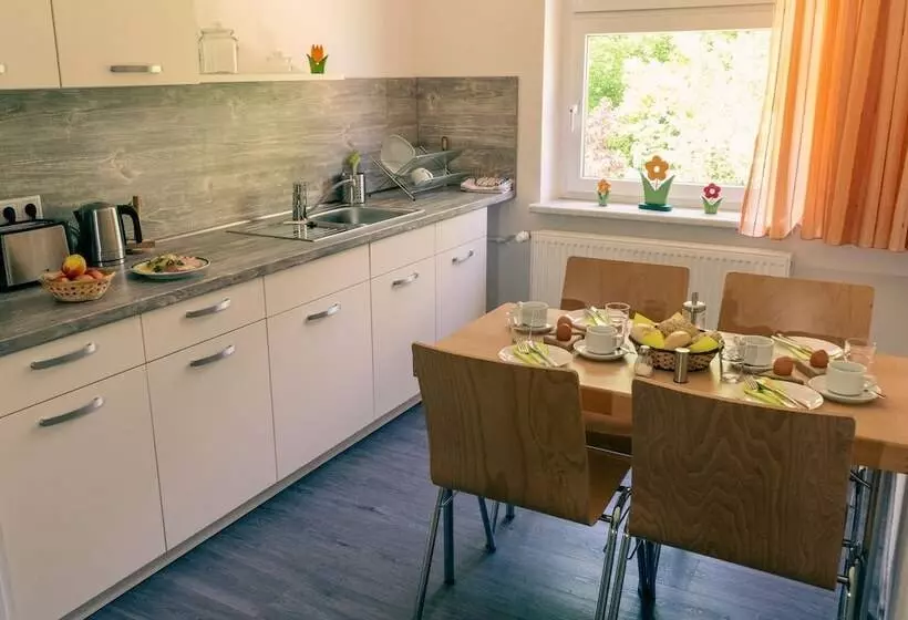 Retkeilymaja Gästehaus Am Oberlausitzer Dreieck