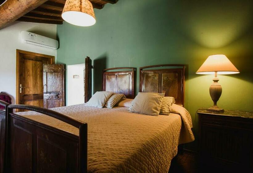 فندق Castello Del Trebbio