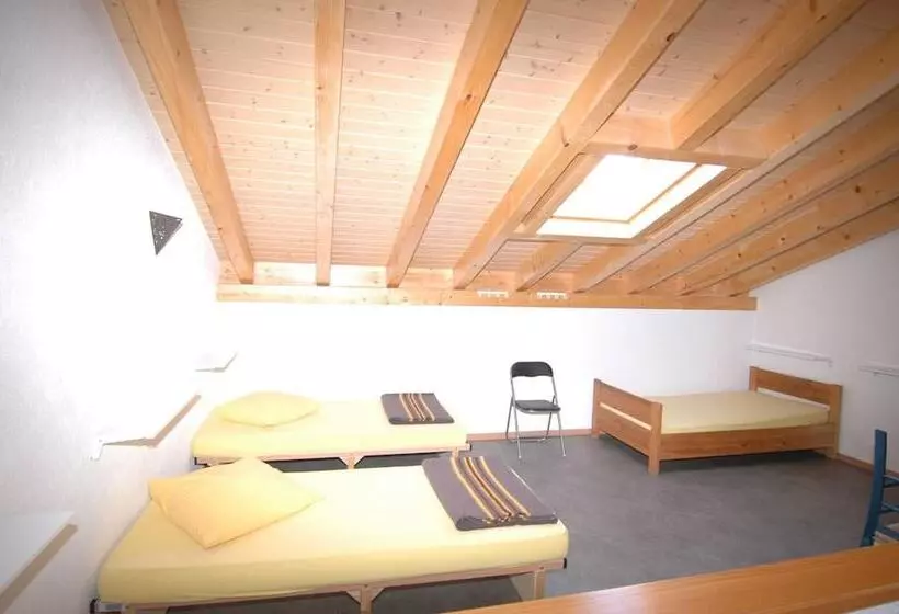 Hotelli Gite La Cigale Lit En Dortoir