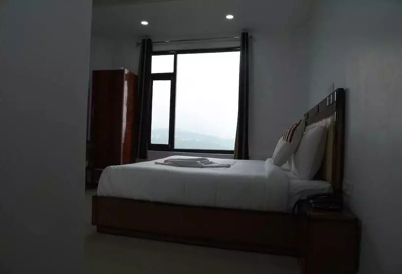 هتل Taj View