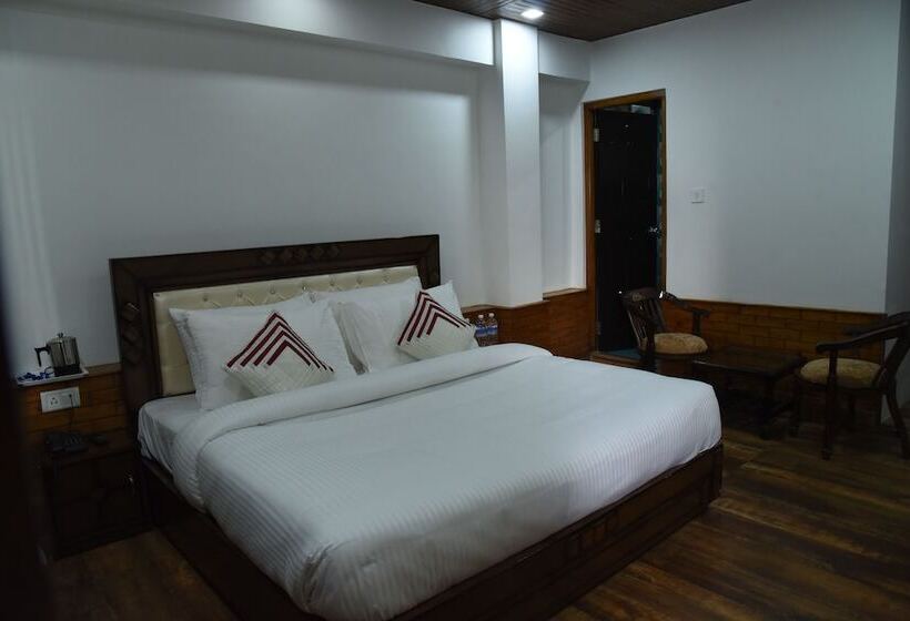 בית מלון כפרי Taj View