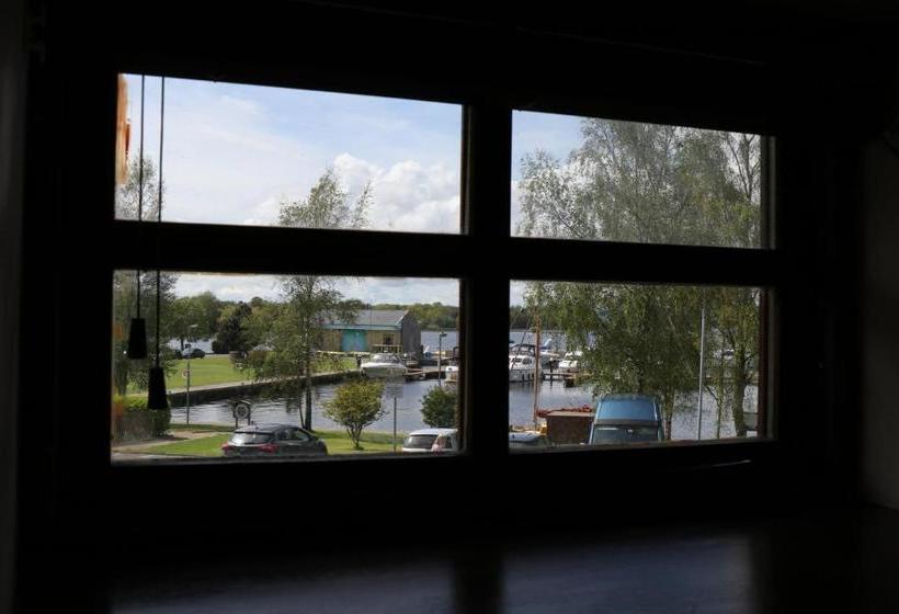 פנסיון Lough Derg House & The Lake Cafe