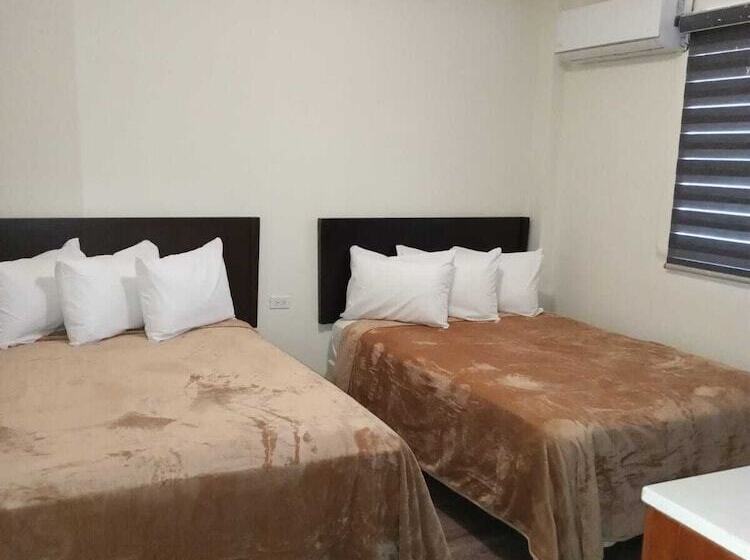 בית מלון כפרי Misión Plaza Mexicali