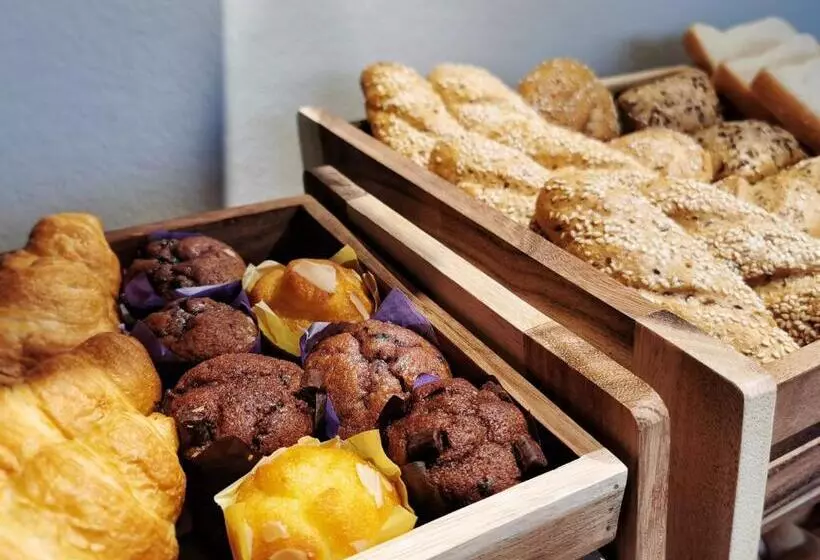 Hotelli Amedia Express Graz Airport, Trademark Collection By Wyndham