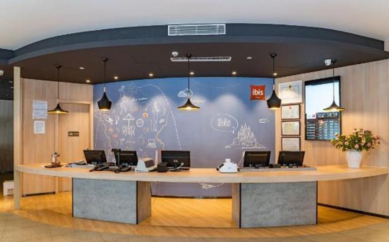 Otel Ibis Urumqi Weixing Square