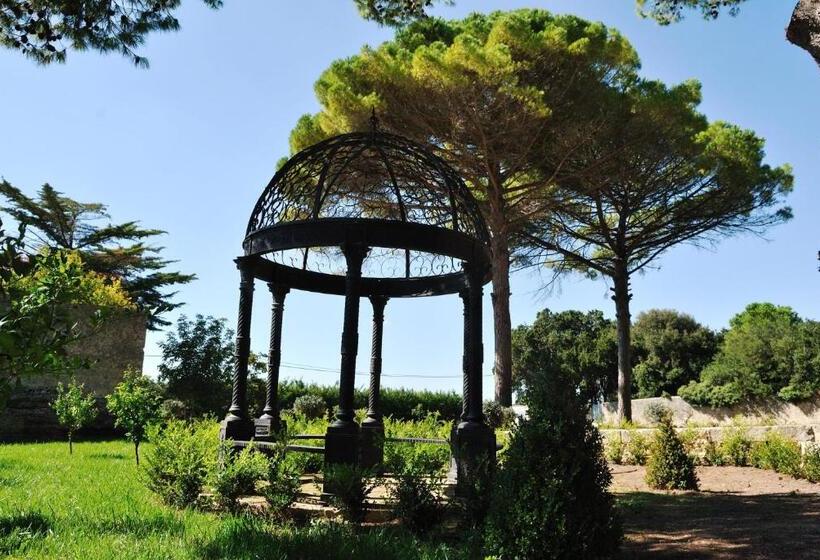 בית מלון כפרי Vivere' Resort