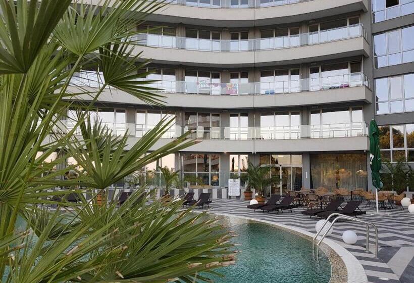 هتل Allure Beach Resort Apart