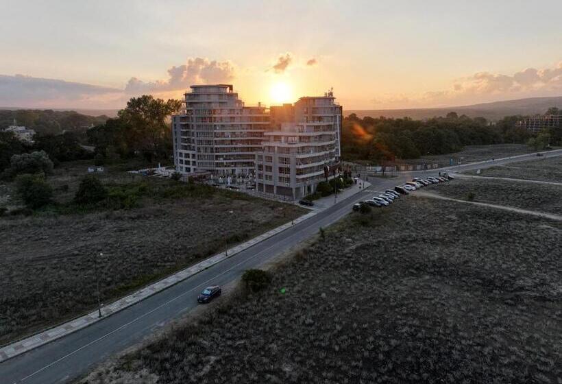 هتل Allure Beach Resort Apart