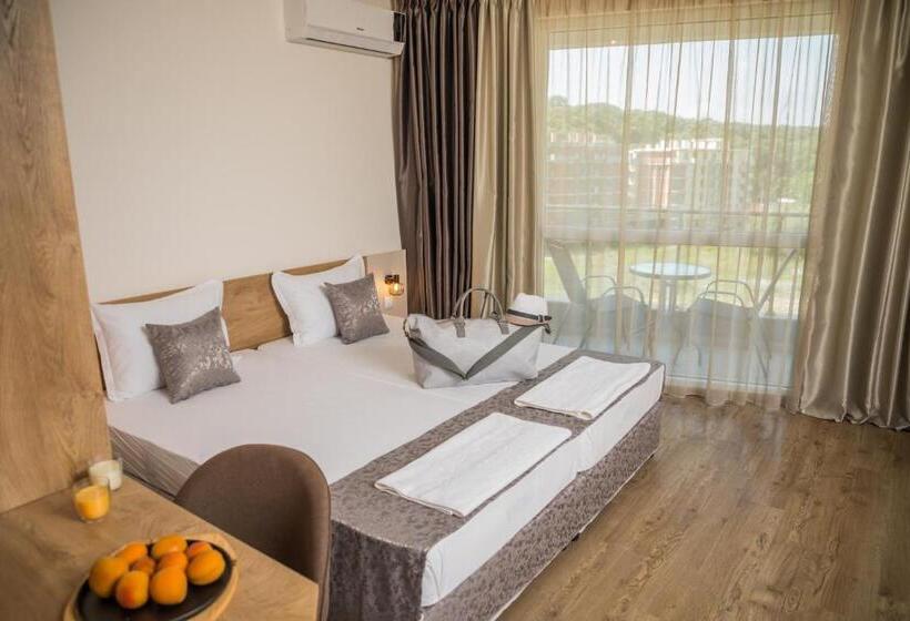 هتل Allure Beach Resort Apart