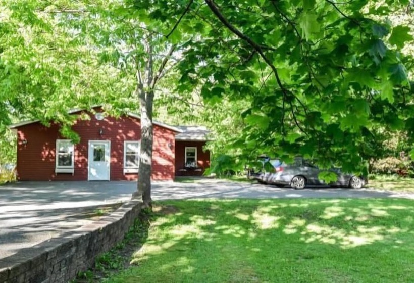 فندق Antigonish Victorian Inn