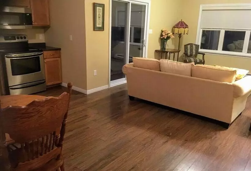 Hotelli Antigonish Victorian Inn