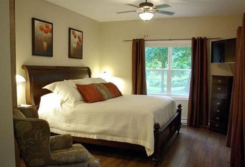 فندق Antigonish Victorian Inn