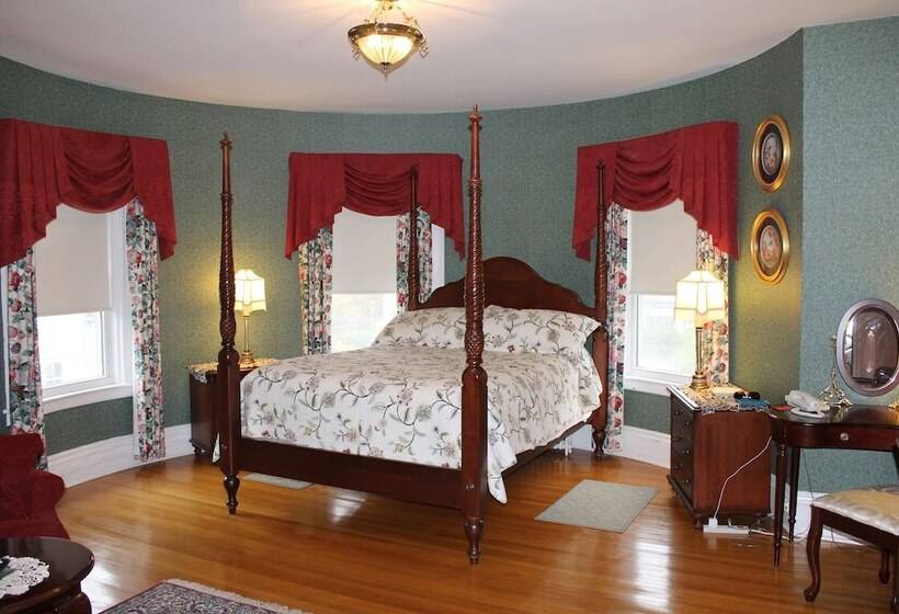 فندق Antigonish Victorian Inn
