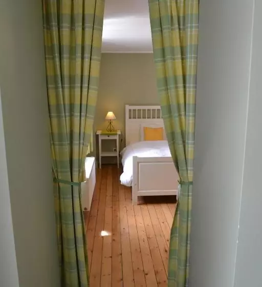 هتل Auberge De Bouvignes