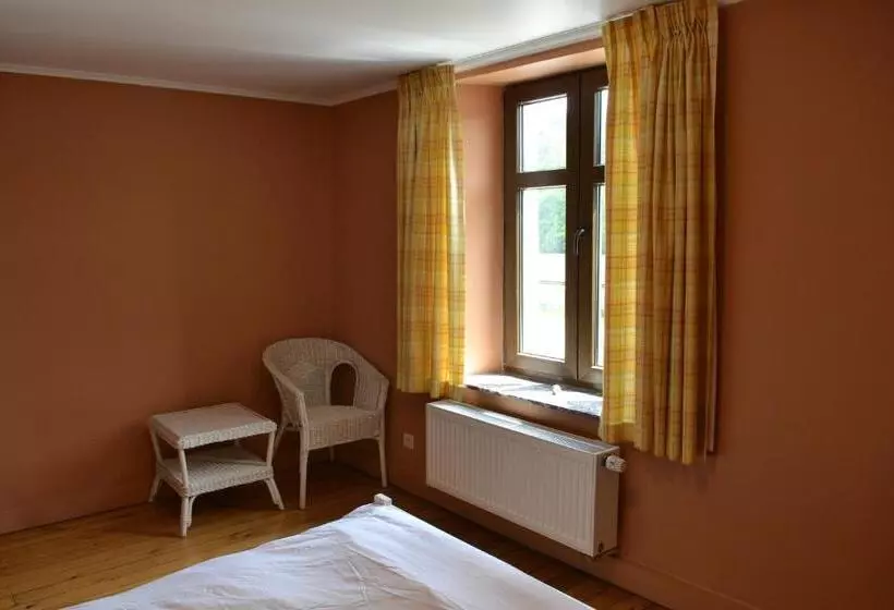هتل Auberge De Bouvignes