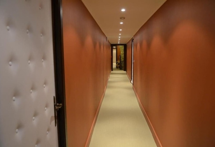 ホテル Auberge De Bouvignes