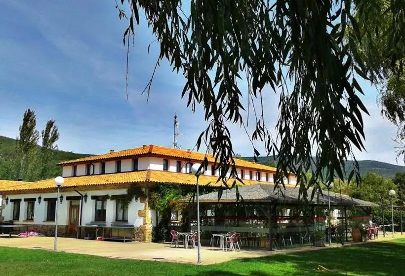 پانسیون Entrerrobles