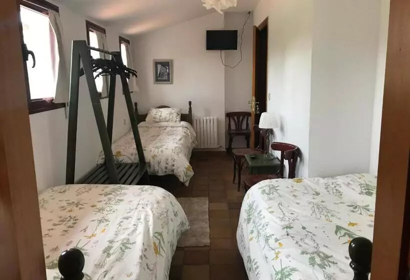 پانسیون Entrerrobles