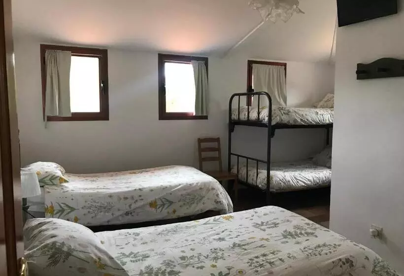 پانسیون Entrerrobles