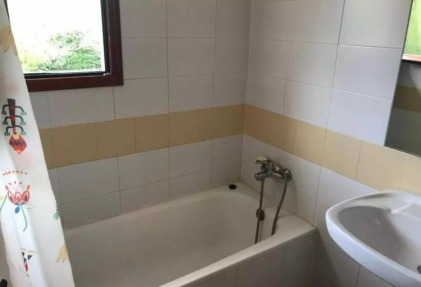 پانسیون Entrerrobles