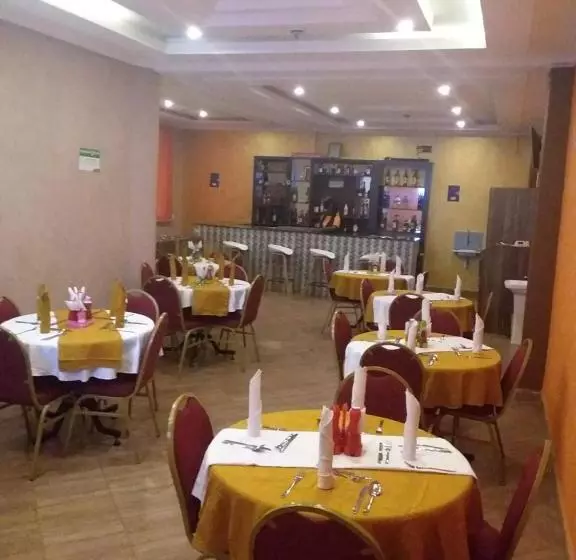 هتل Mayapple Airport View  Kisumu