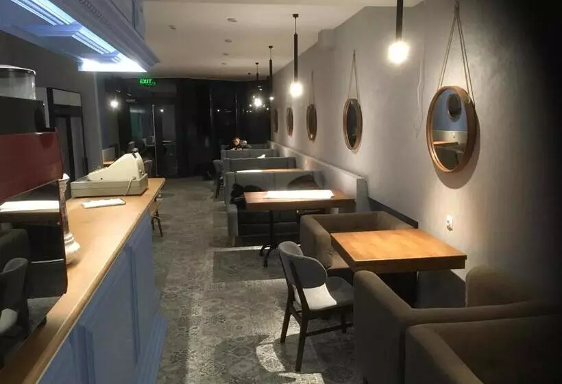 هتل Marco Polo, Cahul