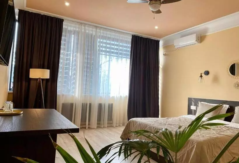 هتل Marco Polo, Cahul