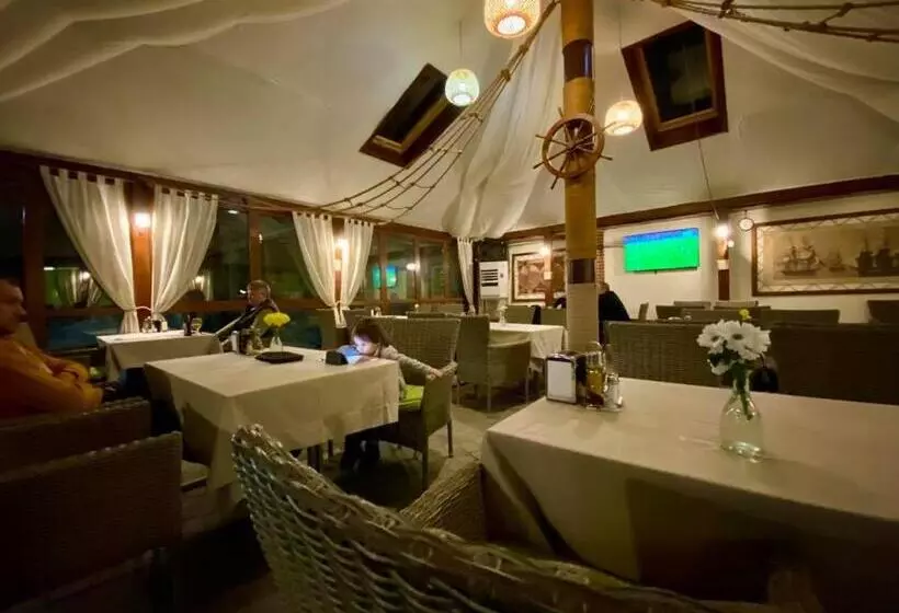 هتل Marco Polo, Cahul