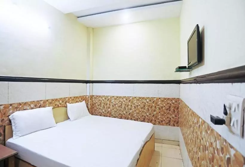 Hotelli Spot On 37452 Kataria Guest House