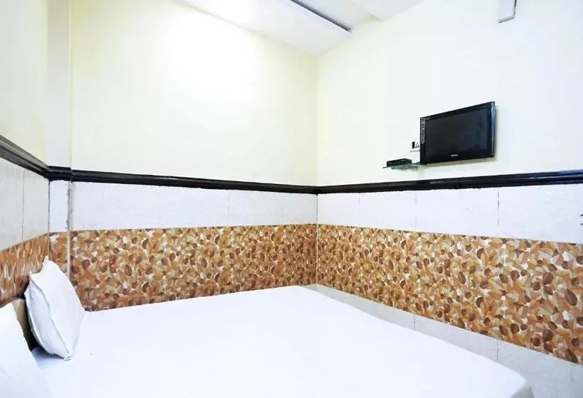 Hotelli Spot On 37452 Kataria Guest House