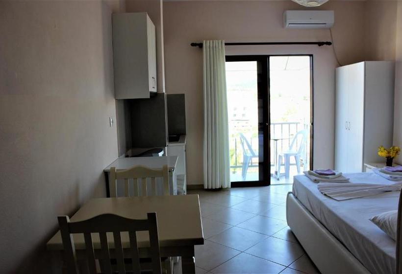 Oleva Studio S & Apartment