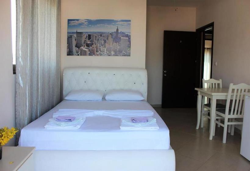 Oleva Studio S & Apartment